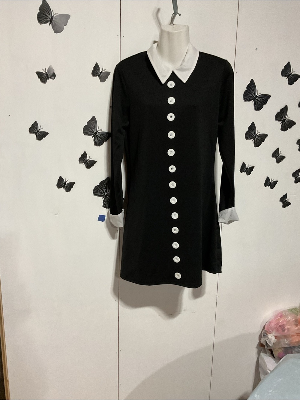 Classic Black Long-Sleeve Dress with White Collar